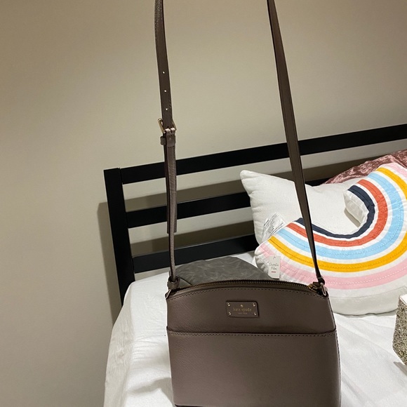 Kate spade over the shoulder bag - Picture 4 of 5
